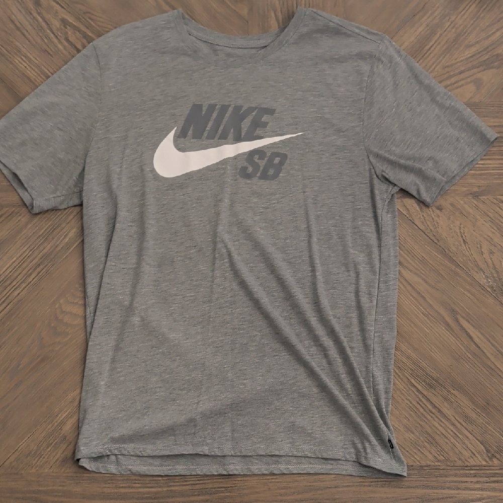 Nike SB Heather Gray Short Sleeve Tee